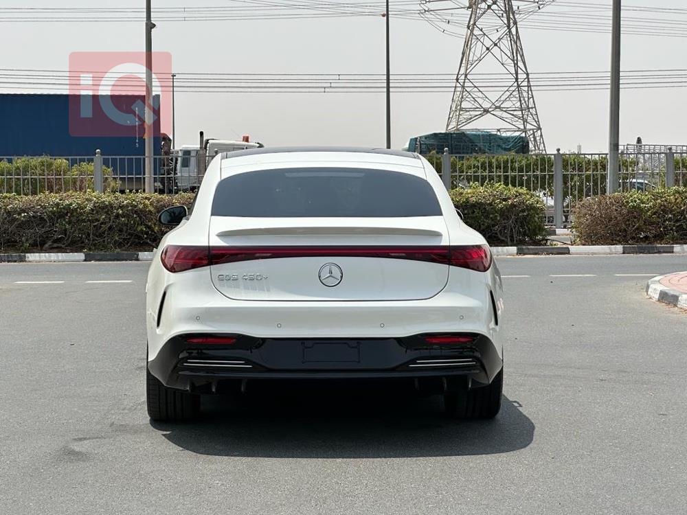 مرسيدس بنز EQS